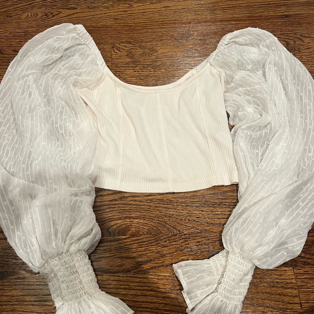Urban outfitters balloon top